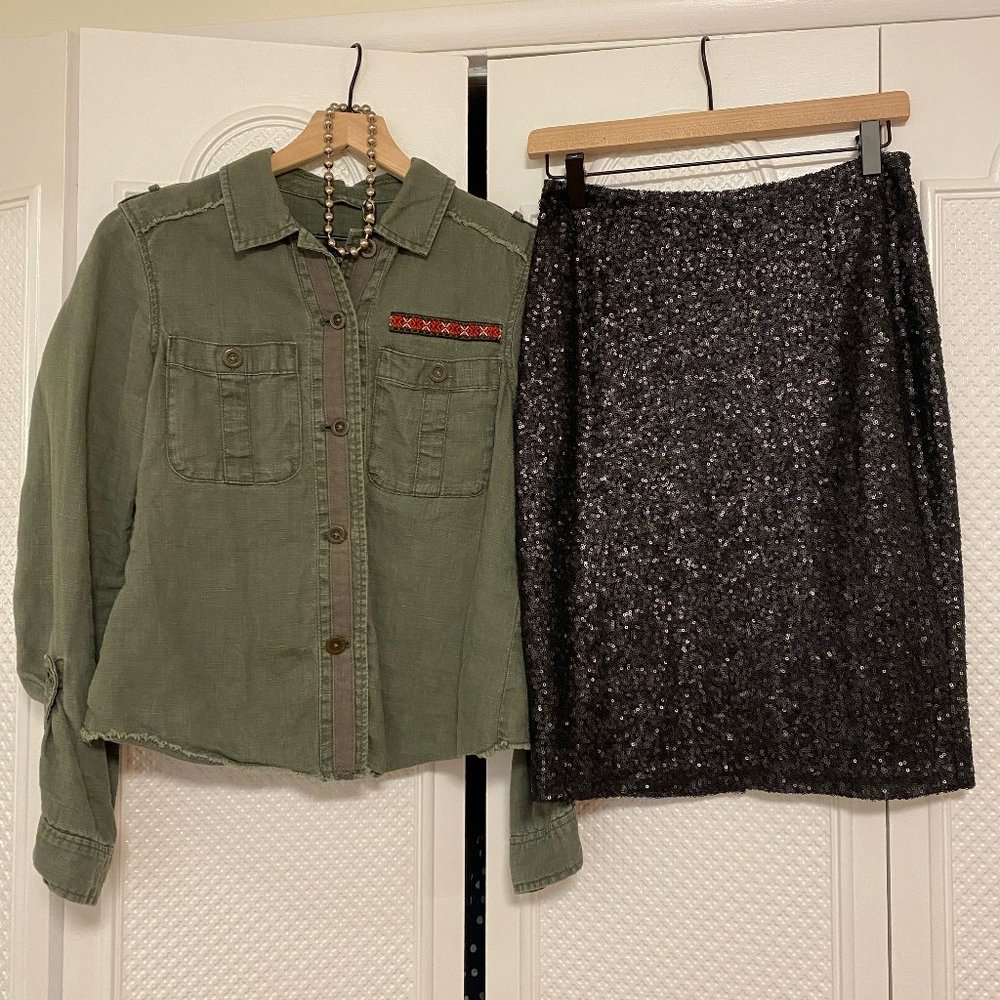 Halogen Black Sequin Pencil Skirt Made in Canada Size 2